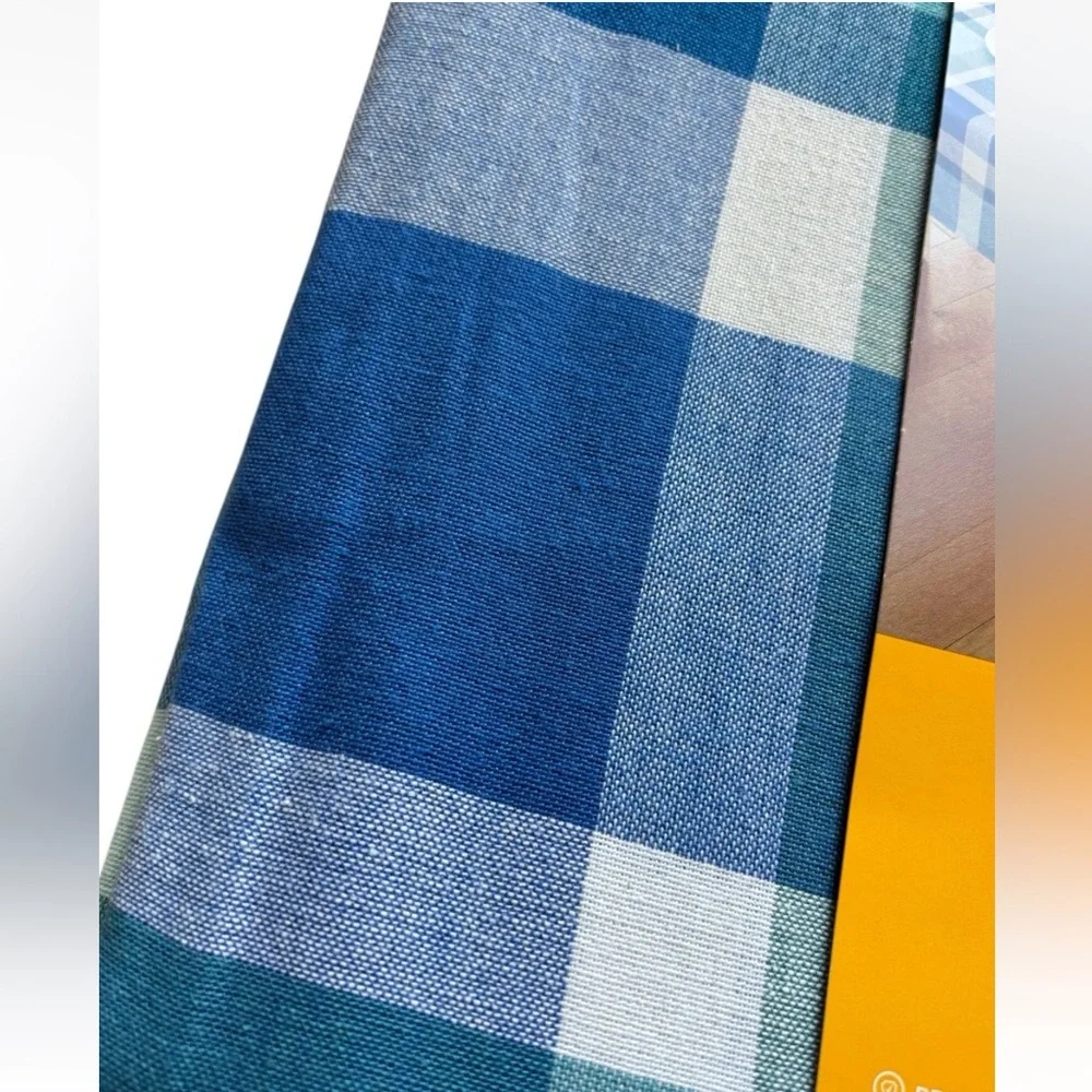 Celebrate Together Kohl’s Plaid Tablecloth Summer Blue Oblong 60x84 Nautical